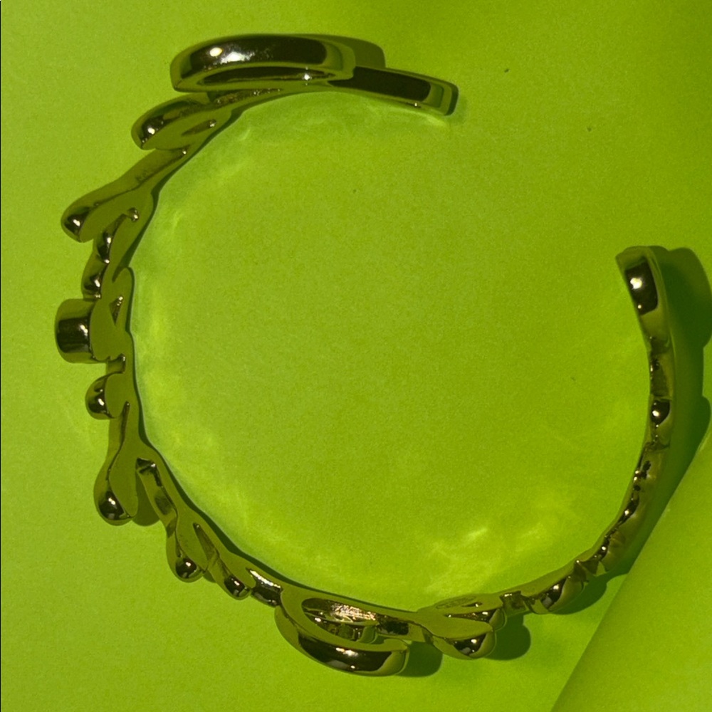 Gabrielle Chanel CC Script Cuff - Picture 5 of 11